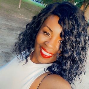 Meet your Posher, Ariona